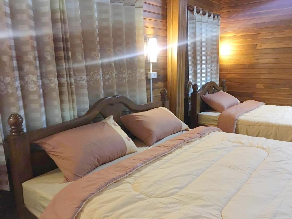 Saduemuenghomestay Phrae Zewnętrze zdjęcie